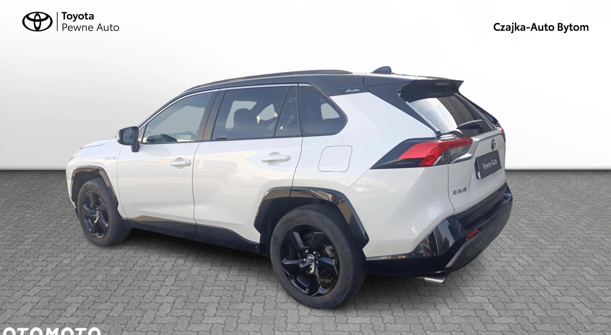 Toyota RAV4 cena 139900 przebieg: 121328, rok produkcji 2019 z Racibórz małe 232